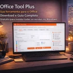 Office Tool Plus em notebook com painel de instalação e gerenciamento do Microsoft Office no Windows